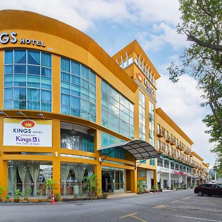 Kings Hotel Melaka Екстериор снимка