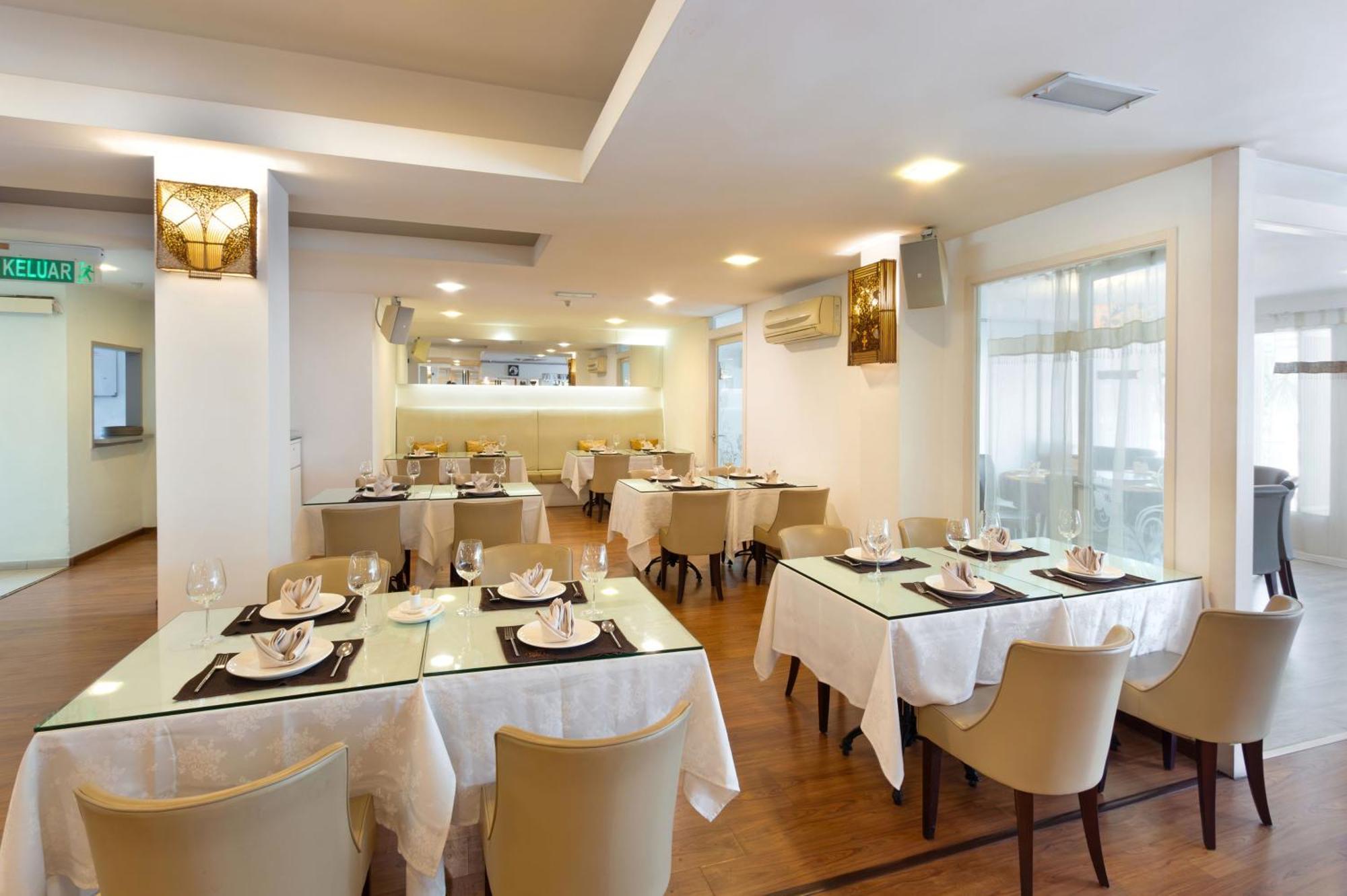 Kings Hotel Melaka Екстериор снимка