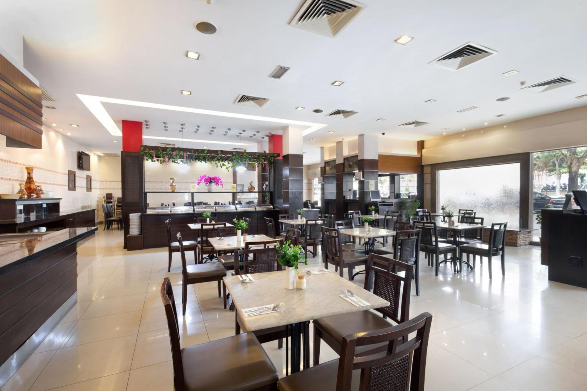 Kings Hotel Melaka Екстериор снимка