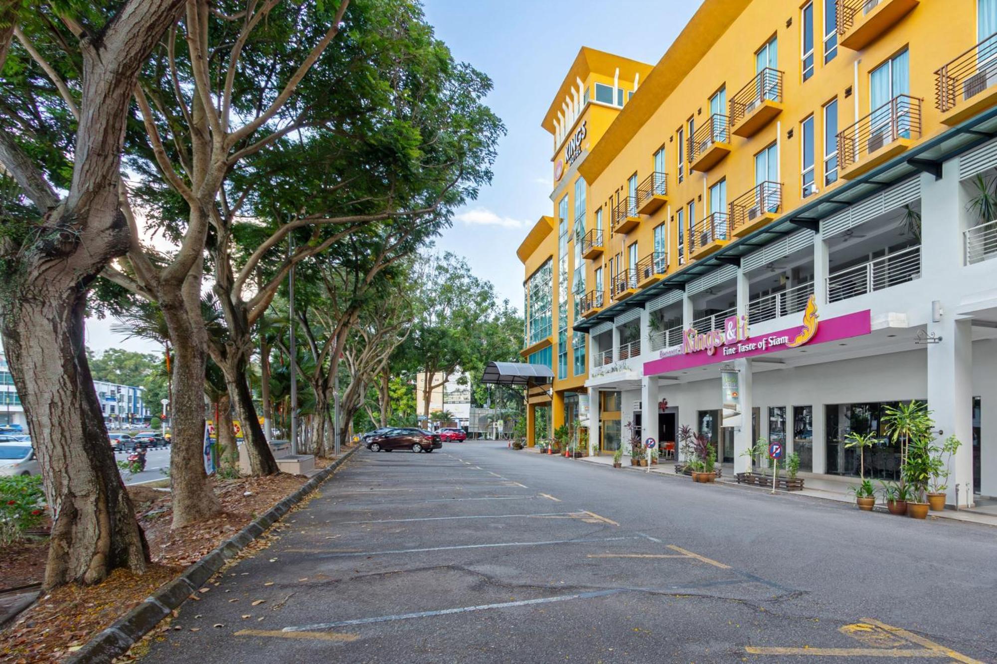 Kings Hotel Melaka Екстериор снимка